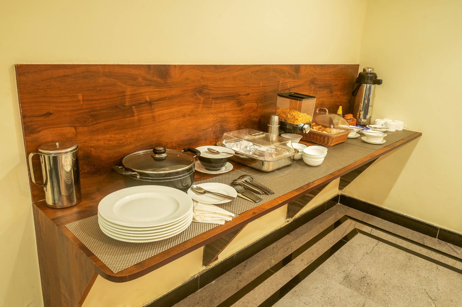 Long stay service apartments for IT professionals and consultants